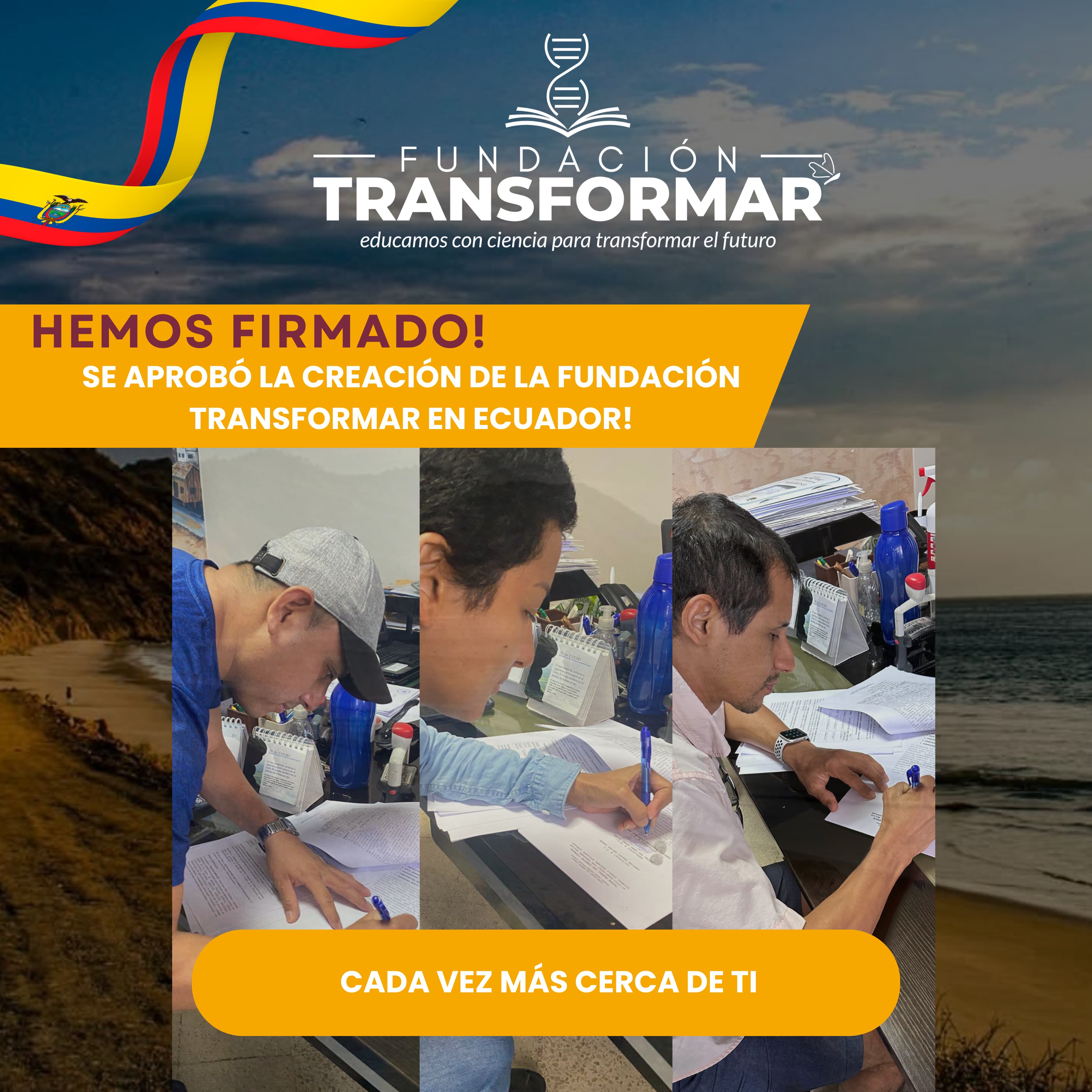 Voluntarios y miembros de la comunidad firmando un acuerdo de colaboración.